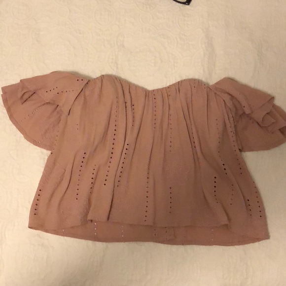 ASTR the label Off the shoulder top - Picture 4 of 6